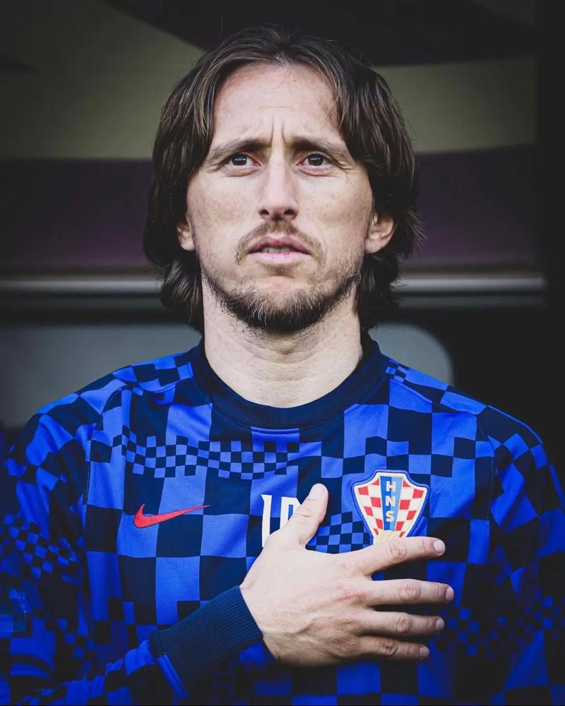 乌度卡：控卫是最难打的位置之一，阿门需要在攻传之间找平衡