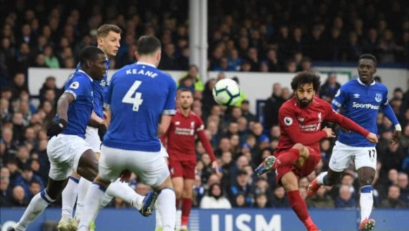 意大利裁判马萨执法巴萨对法兰克福，此前他从未执法巴萨比赛